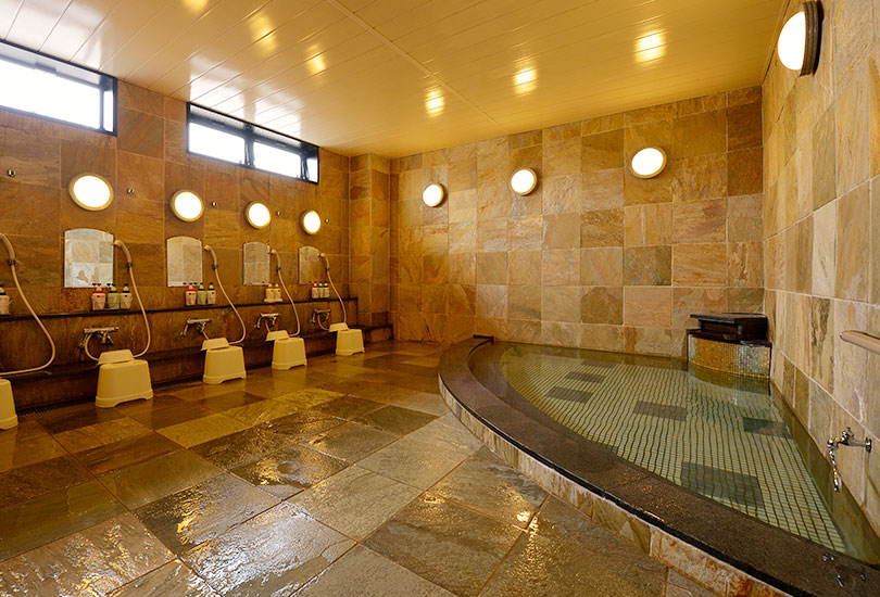 写真：天竜川水系掛け流し大浴場